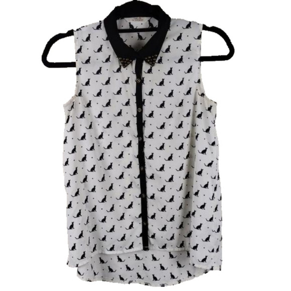 Love Me I'm Gorgeous White Black Cat Print Collared Sleeveless Button Down Top - Picture 1 of 13